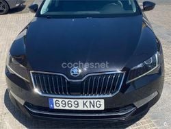 Negro Usado 2018 Skoda Superb Ambition Berlina | 15.990 € (Precio justo)