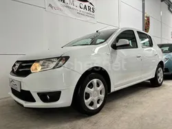 Blanco Usado 2013 Dacia Sandero Lauréate Utilitario | 5599 € (Precio justo)