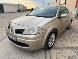 Gris / plata Usado 2007 Renault Mégane Cabriolet Privilege Descapotable | 2800 € (Precio justo)