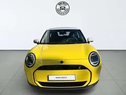 Amarillo Usado 2024 Mini Cooper SE Essential Utilitario | 34.050 € (Caro)