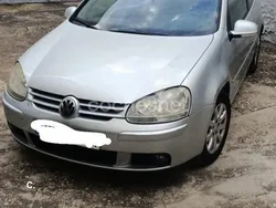 Gris / plata Usado 2006 VW Golf V Highline Berlina | 4500 € (Precio justo)