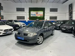 Gris / plata Usado 2006 Renault Mégane II Dynamique Berlina | 4990 € (Caro)