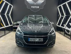Gris / plata Usado 2017 Peugeot 208 Allure Utilitario | 6900 € (Precio justo)