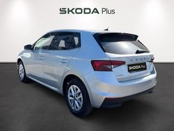 Gris plata Nuevo 2025 Skoda Fabia Selection | 18.200 € (Precio justo)