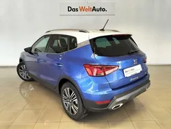 Azul Nuevo 2025 Seat Arona FR SUV | 22.950 €