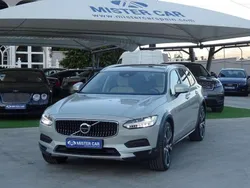 Beige Usado 2021 Volvo V90 CC Familiar | 49.900 €