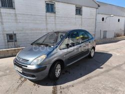 Gris / plata Usado 2006 Citroën Xsara Picasso Exclusive Monovolumen | 2950 € (Precio justo)
