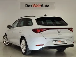 Blanco Usado 2024 Seat Leon ST Style Familiar | 22.490 € (Precio justo)