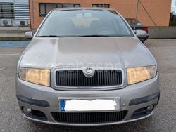 Beige Usado 2007 Skoda Fabia Berlina | 1999 € (Super precio)