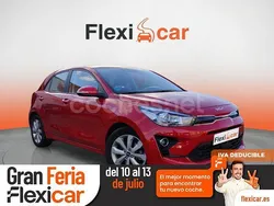 Rojo Usado 2022 Kia Rio Berlina | 16.490 € (Precio justo)