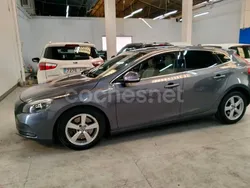 Gris / plata Usado 2013 Volvo V40 Summum Familiar | 9999 € (Precio justo)