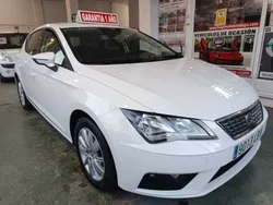 Blanco Usado 2020 Seat Leon Style | 10.500 € (Precio justo)