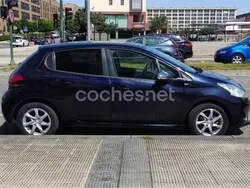 Azul Usado 2014 Peugeot 208 Style Utilitario | 6600 € (Precio justo)