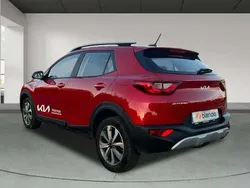 Rojo Usado 2022 Kia Stonic SUV | 16.154 € (Precio justo)