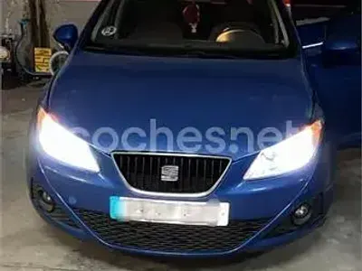 Usado Seat Ibiza Style 105 HP (77 kW) 2010 Azul Sedan