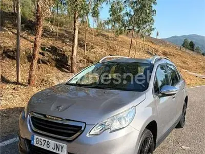 Usado Peugeot 2008 Access 82 CV (60 kW) 2016 Gris / plata SUV