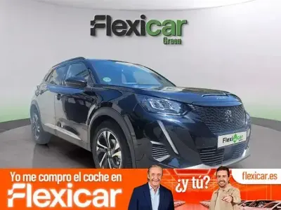 Usado Peugeot 2008 Allure 100 CV (73 kW) 2023 Negro SUV