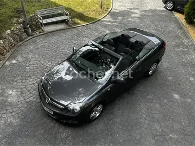Używany Opel Astra Cabriolet Cosmo 140 KM (102 kW) 2008 Szary Kabriolet