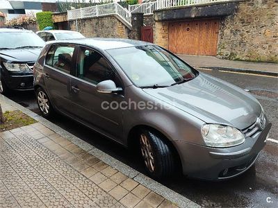 Gris / plata Usado 2005 VW Golf IV Highline Berlina | 4000 € (Precio justo)