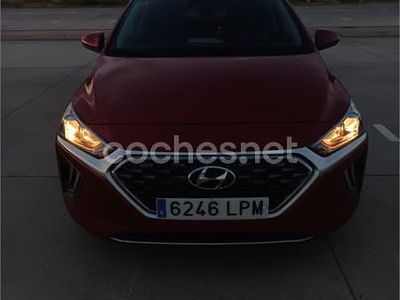 Usado Hyundai Ioniq 141 CV (103 kW) 2021 Granate Utilitario