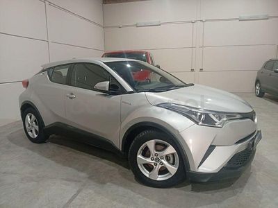 Begagnad Toyota C-HR Edition 122 HK (89 kW) 2019 Grå SUV