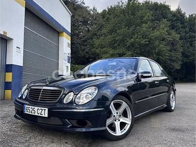 Usado Mercedes E320 Avantgarde 204 CV (150 kW) 2004 Azul Berlina