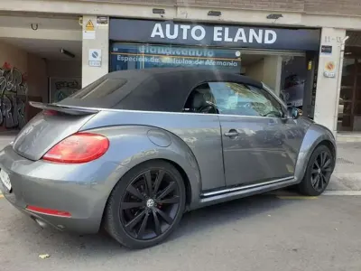 Usado VW Beetle R-line 220 CV (161 kW) 2016 Gris Utilitario