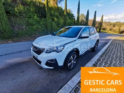 Usado Peugeot 3008 Allure 130 CV (95 kW) 2019 Blanco SUV