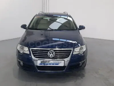 Usado VW Passat Advance 140 CV (102 kW) 2010 Azul Familiar