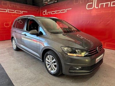 Usado VW Touran Edition 110 CV (80 kW) 2016 Gris / plata Monovolumen
