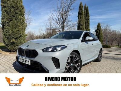 Usado BMW 120 Comfort Edition 170 CV (125 kW) 2025 Gris Utilitario