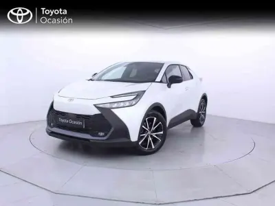 Begagnad Toyota C-HR Advance 226 HK (166 kW) 2025 Vit SUV