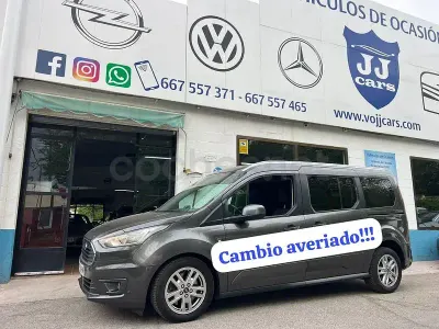 Usado Ford Grand Tourneo Connect Titanium 120 CV (88 kW) 2018 Gris / plata Monovolumen