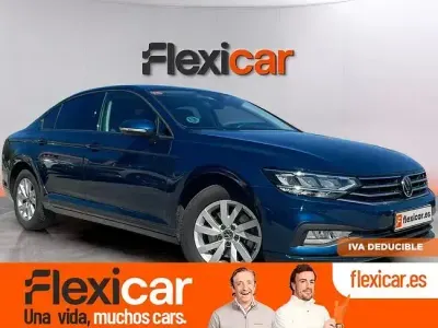Usado VW Passat Business 122 CV (89 kW) 2021 Azul Familiar