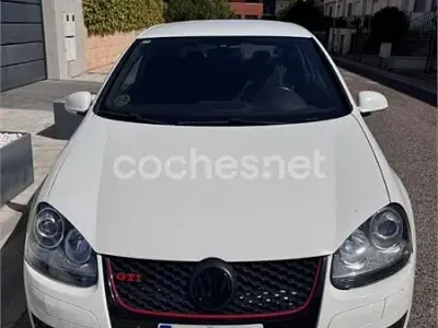 Usado VW Golf V GTI 200 CV (147 kW) 2007 Blanco Berlina