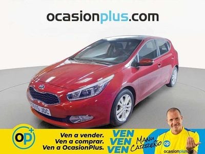 Używany Kia Ceed 90 KM (66 kW) 2015 Czerwony Hatchback