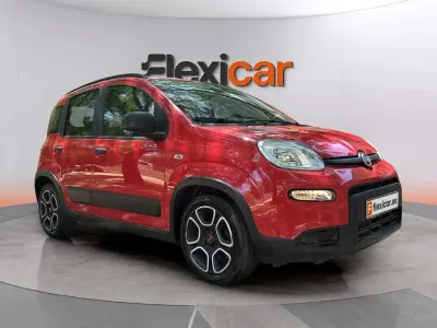 Usado Fiat Panda City Life 71 CV (52 kW) 2022 Rojo Utilitario
