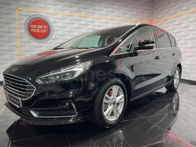 Usado Ford S-MAX Trend 150 CV (110 kW) 2019 Negro Monovolumen