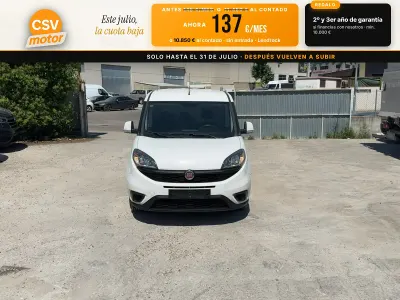 Usado Fiat Doblò 102 CV (75 kW) 2022 Blanco Monovolumen
