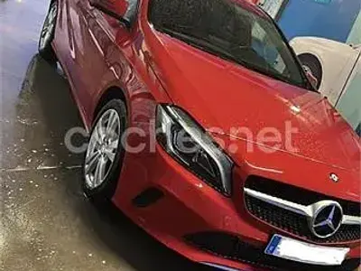 Usado Mercedes A220 136 CV (100 kW) 2016 Rojo Utilitario