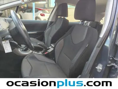 Usado Peugeot 308 Active 120 CV (88 kW) 2012 Gris Utilitario