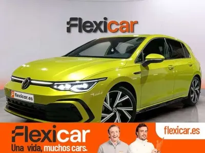 Usado VW Golf VII R-line 150 CV (110 kW) 2021 Amarillo Utilitario