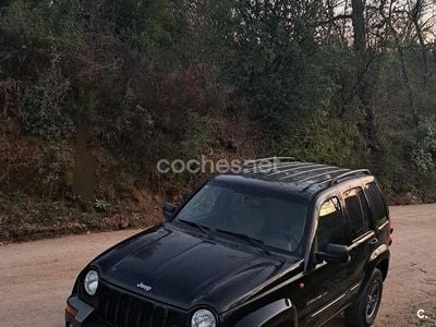 Usado Jeep Cherokee Sport 143 CV (105 kW) 2004 Negro SUV