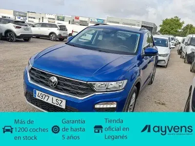 Usado VW T-Roc Advance 116 CV (85 kW) 2021 Azul SUV
