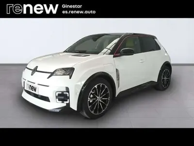 Usado Renault 5 E-Tech Iconic 88 kW (120 CV) 2025 Blanco Berlina