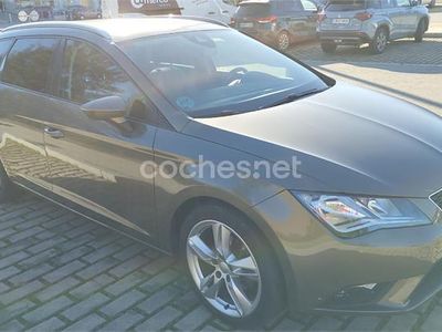 Usado Seat Leon ST Style 110 CV (80 kW) 2016 Beige Familiar