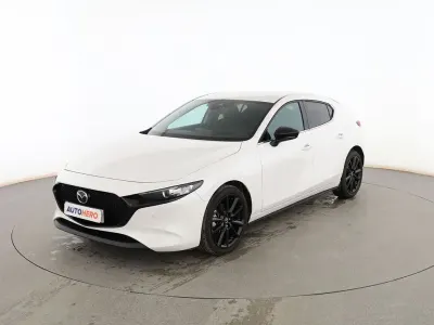 Begagnad Mazda 3 Homura-Line 122 HK (89 kW) 2023 Vit Sedan