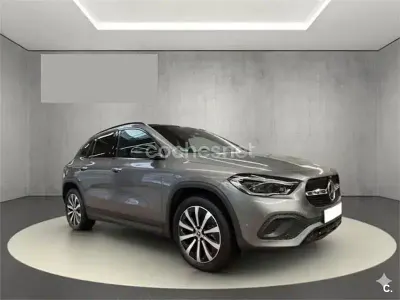 Usado Mercedes GLA250 224 CV (164 kW) 2023 Gris / plata SUV