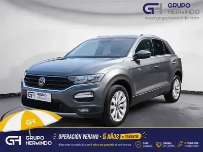 Usado VW T-Roc Advance 150 CV (110 kW) 2021 Gris SUV
