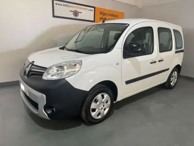 Usado Renault Kangoo LIMITED 94 CV (69 kW) 2020 Blanco Monovolumen